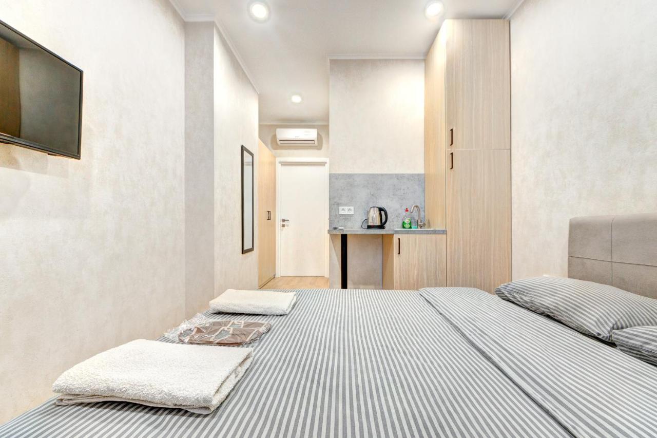 1 Room Apartment Near National Circus Kiew Exterior foto